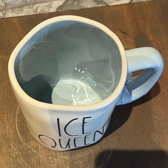 Rae Dunn Elsa Frozen Mug - Picture 2 of 4